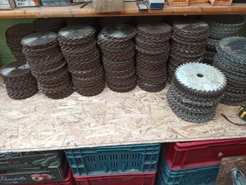 Cirkelzaagbladen voor hout met een diameter van 15 en 20 cm beschikbaar voor biedingen