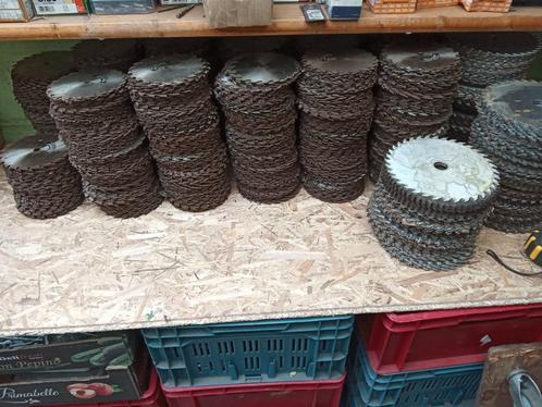 Cirkelzaagbladen voor hout met een diameter van 15 en 20 cm, Doe-het-zelf en Bouw, Gereedschap | Zaagmachines, Cirkelzaag, Ophalen