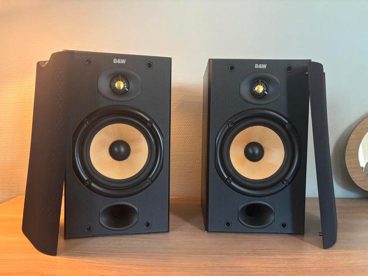 Bowers et Wilkins, Audio, Tv en Foto, Luidsprekerboxen, Gebruikt, Front, Rear of Stereo speakers, Bowers & Wilkins (B&W), Ophalen