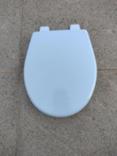 Nieuwe WC-bril - lichtblauw, Doe-het-zelf en Bouw, Sanitair, Nieuw, Toilet, Ophalen