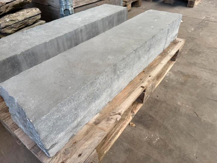 Mooie oude arduinen dorpel,  Drempel in blauwsteen, Tuin en Terras, Bielzen en Borduren, Gebruikt, Overige typen, Natuursteen