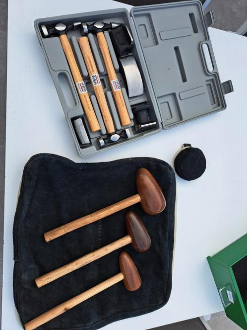 Plaatbewerking hamers en lederen zakken, Doe-het-zelf en Bouw, Gereedschap | Handgereedschap, Ophalen of Verzenden