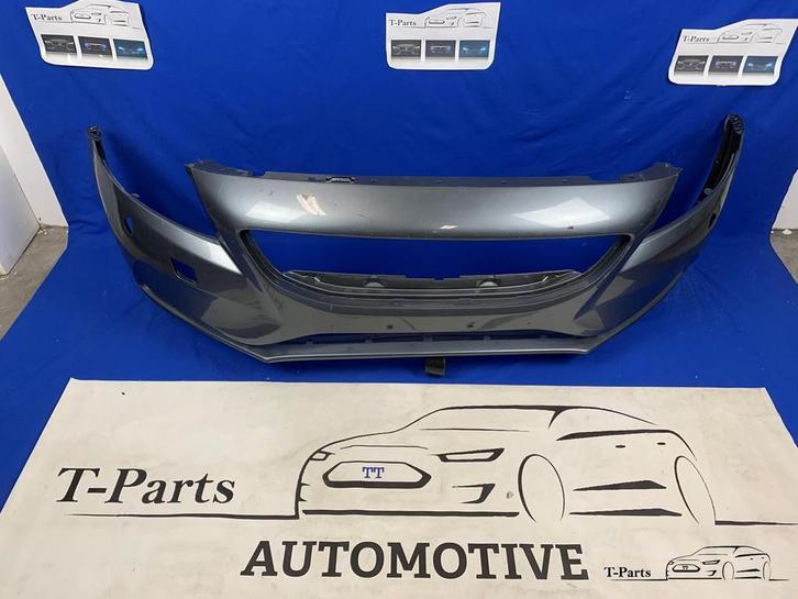 Volvo v40 voorbumper 2012+, Auto-onderdelen, Carrosserie, Bumper, Volvo, Voor, Gebruikt