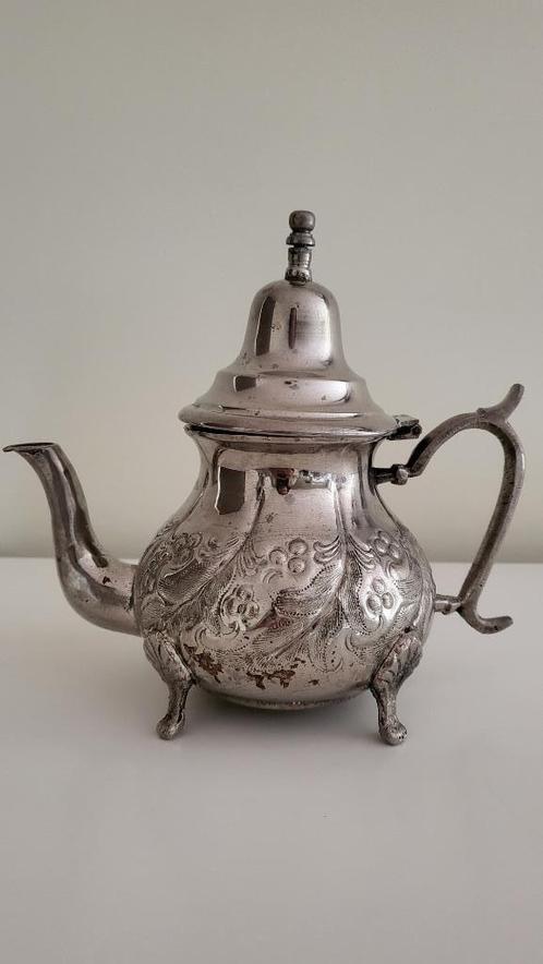 Marokkaanse theepot, Antiek en Kunst, Antiek | Zilver en Goud, Zilver, Ophalen of Verzenden