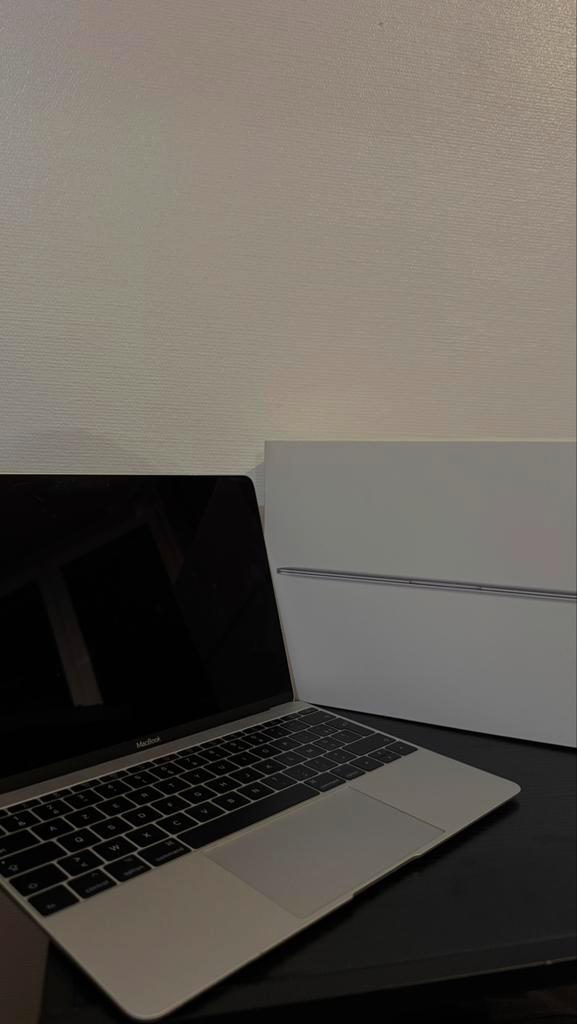 Macbook, Computers en Software, Apple Macbooks, Zo goed als nieuw, MacBook, 12 inch, Minder dan 2 Ghz, 256 GB, 8 GB, Azerty, Ophalen
