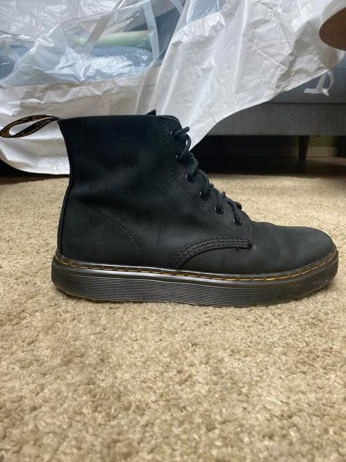 Suede Dr Martens maat 40, Kleding | Heren, Schoenen, Zo goed als nieuw, Veterschoenen, Zwart, Ophalen