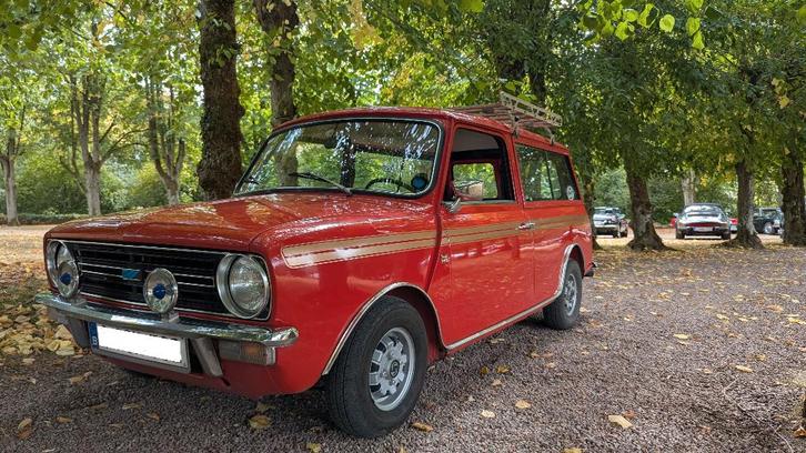 Mini Clubman Estate uit 1977, Auto's, Mini, Particulier, Clubman, Benzine, Euro 1, Break, 4 deurs, Handgeschakeld, Rood, Zwart