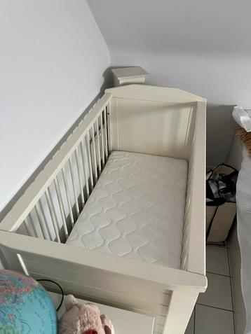Kinderbed beschikbaar voor biedingen