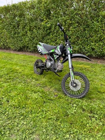 Orion 160 cc pitbike disponible aux enchères