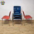 3 blauwe en 2 rode Viasit kantoor stoelen / school stoelen, Ophalen of Verzenden