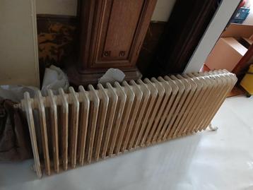 radiateur en fonte ancien et en état de fonctionnement, Enlèvement, Utilisé, Radiateur