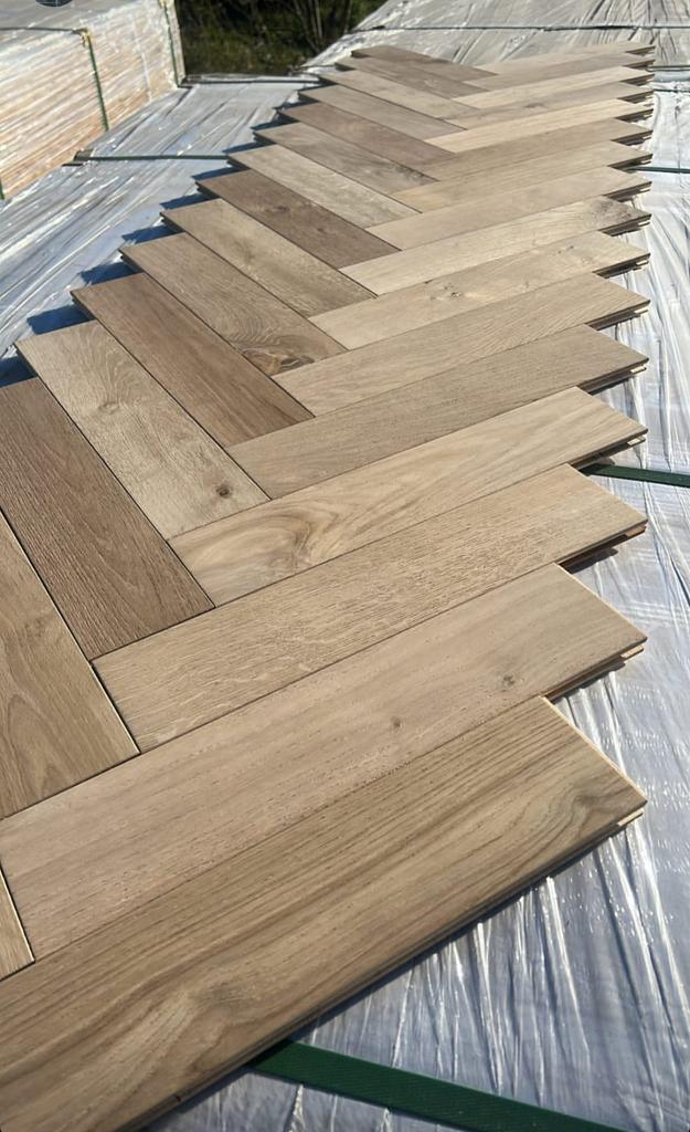 Prachtige Eiken visgraat parket vloer weekaanbieding!!, Tuin en Terras, Bloempotten, Zo goed als nieuw, Ophalen of Verzenden