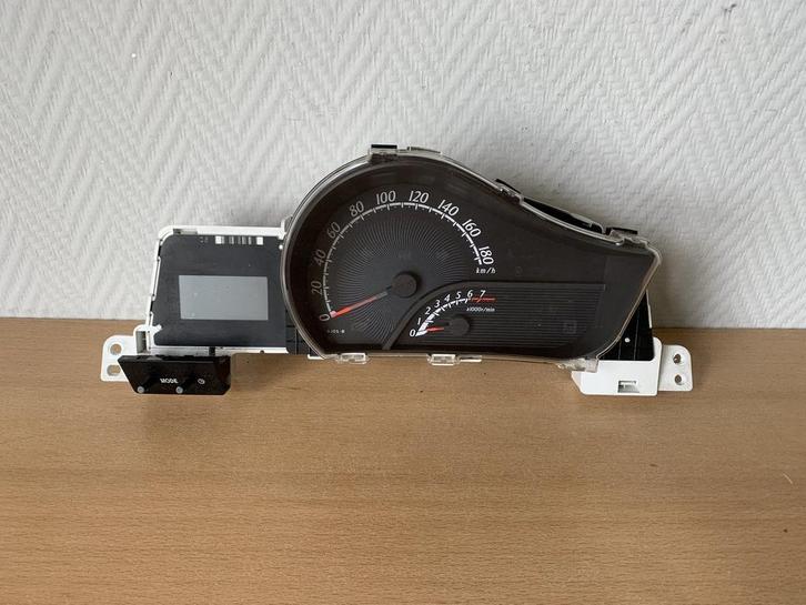 toyota IQ kilometerteller tellerklok automaat 2008 tot 2015, Autos : Pièces & Accessoires, Tableau de bord & Interrupteurs, Toyota