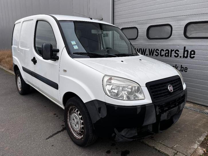 Fiat Doblo 1,3 JTD / 82.000 KMS / AIRCO / TREKHAAK, Auto's, Bestelwagens en Lichte vracht, Bedrijf, Te koop, ABS, Airbags, Airconditioning