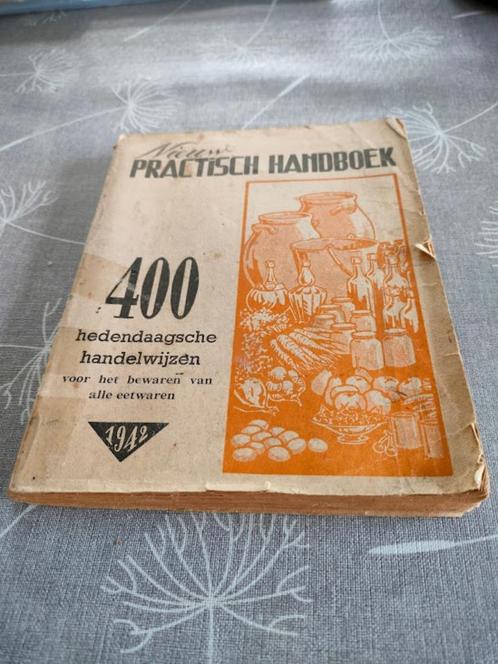 Oud retro kookboekje 1942, Livres, Livres de cuisine, Utilisé, Autres types, Pays-Bas et Belgique, Enlèvement