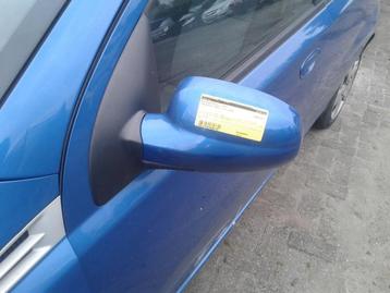 Buitenspiegel links van een Chevrolet Aveo beschikbaar voor biedingen