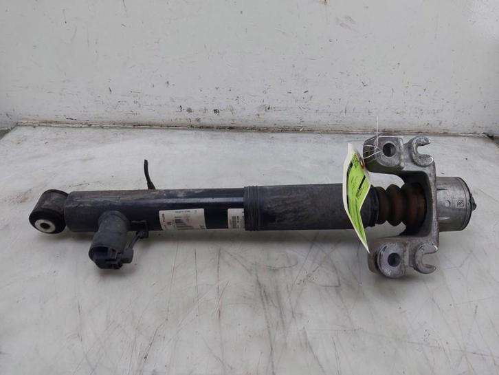 SCHOKBREKER RECHTS ACHTER Volvo XC60 II (UZ) (|32346061|), Auto-onderdelen, Ophanging en Onderstel, Volvo, Gebruikt