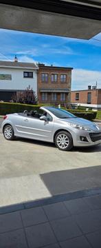 Peugeot 207 cabrio 16ess 2013 1950000km 3400€ 0495 102 508, Auto's, Particulier, Te koop