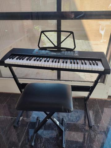 Mooie piano met staander en zitje, Musique & Instruments, Enlèvement, Utilisé