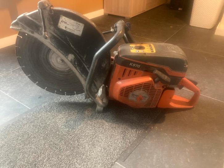 Disqueuse thermique husqvarna k970, Bricolage & Construction, Outillage | Meuleuses, Enlèvement