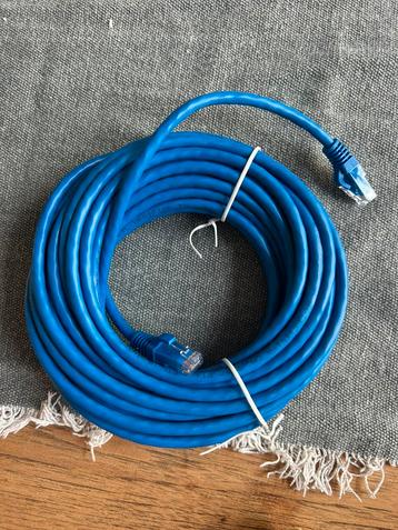 Ethernet kabel beschikbaar voor biedingen