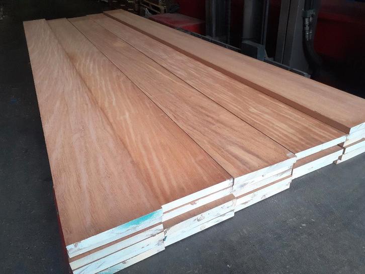 Peruvian Cherry planken 24x215x3050mm - partij 27 stuks, Tuin en Terras, Palen, Balken en Planken, Nieuw, Planken, 250 cm of meer