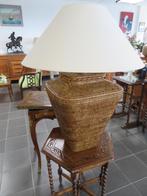 Een mega grote tafellamp in rotan, 90 cm hoog, Ophalen, 75 cm of meer