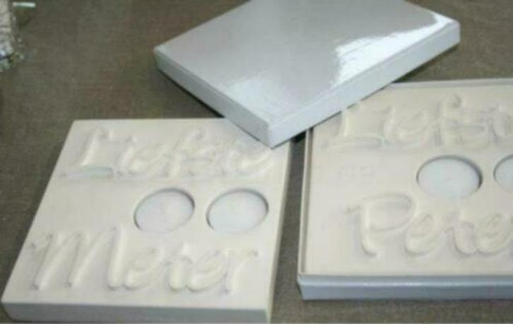 Platte witte kaarsenblok met tekst, Kinderen en Baby's, Kraamcadeaus en Geboorteborden, Nieuw, Kraamcadeau, Ophalen of Verzenden