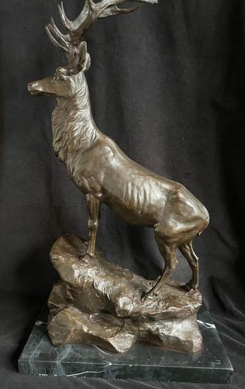 Bronzen hert op rots. Groot 71cm/15 kg imposant zuiver brons, Ophalen of Verzenden