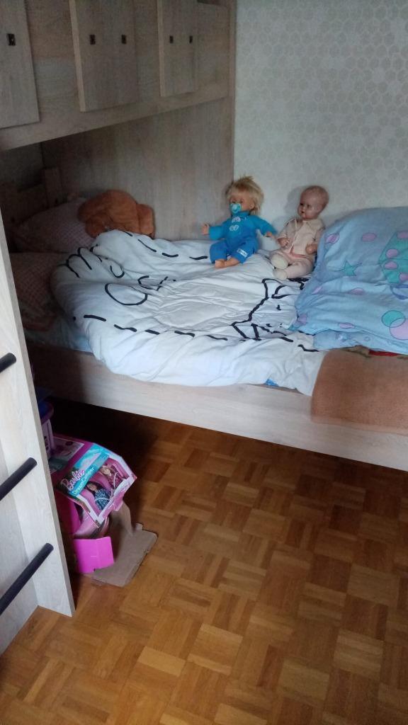 hoogslaper ,peuter/baby bedje, eenpersoonsbed, Kinderen en Baby's, Kinderkamer | Bedden, Zo goed als nieuw, Matras, Ophalen