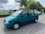 Peugeot 806 2.0i benzine Oldtimer, Auto's, Oldtimers, Voorwielaandrijving, 1998 cc, 89 kW, 7 zetels