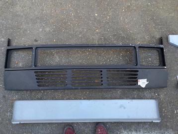Mercedes TN voorfront / grille + reparatieplaat  beschikbaar voor biedingen