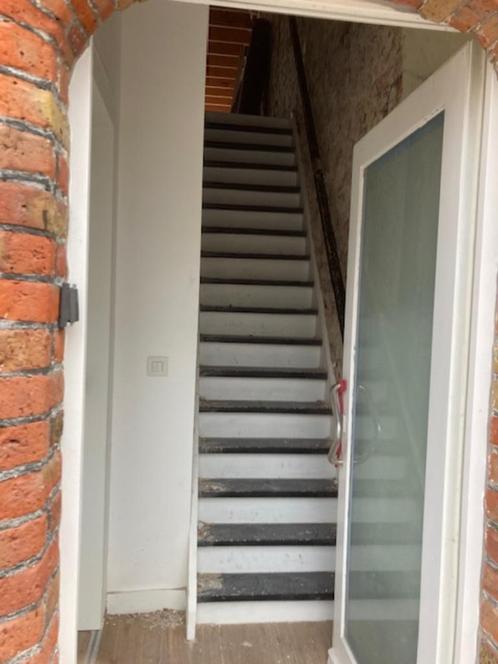 Houten trap RECHT, Doe-het-zelf en Bouw, Ladders en Trappen, Gebruikt, Trap, 2 tot 4 meter, Ophalen