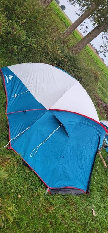 Decathlon Quechua Arpenaz Fresh & Black Waterproof Camping disponible aux enchères