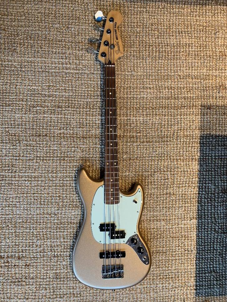 Fender Player II Mustang Bass, Muziek en Instrumenten, Snaarinstrumenten | Gitaren | Bas, Zo goed als nieuw, Elektrisch, Ophalen