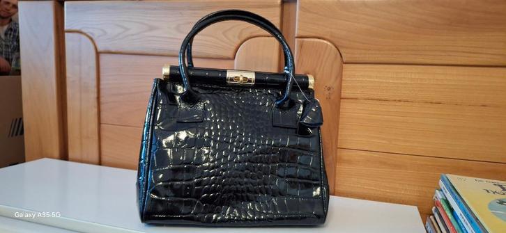 Sac à main dame cuir italien, Handtassen en Accessoires, Tassen | Damestassen, Handtas, Ophalen