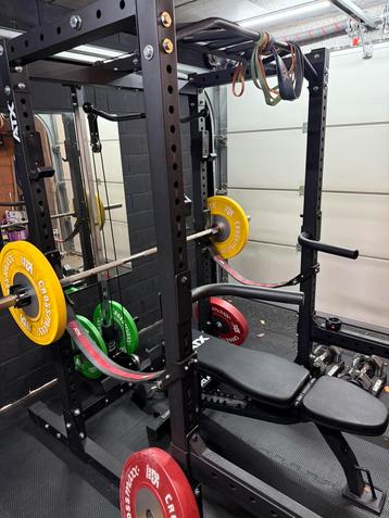 Homegym ge koop. Zelf best te demonteren beschikbaar voor biedingen