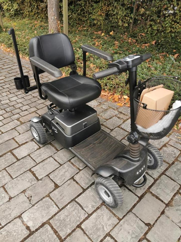 Opvouwbare scootmobiel vivoinvalidescootermobiel 0488826971, Diversen, Rolstoelen, Zo goed als nieuw, Elektrische rolstoel, Inklapbaar
