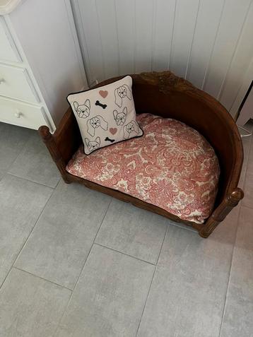 Houten luxebed, Dieren en Toebehoren, Hondenmanden, Ophalen, Zo goed als nieuw