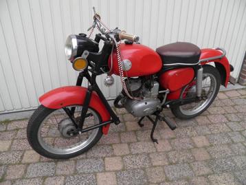 Mooie en in goede staat oldtimer motor Prior. beschikbaar voor biedingen