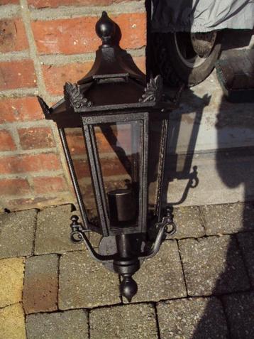 zwarte buiten hanglamp beschikbaar voor biedingen