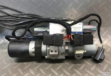ASTON MARTIN VOLANTE DB9 CABRIO DAK MOTOR DAK POMP 000778  beschikbaar voor biedingen