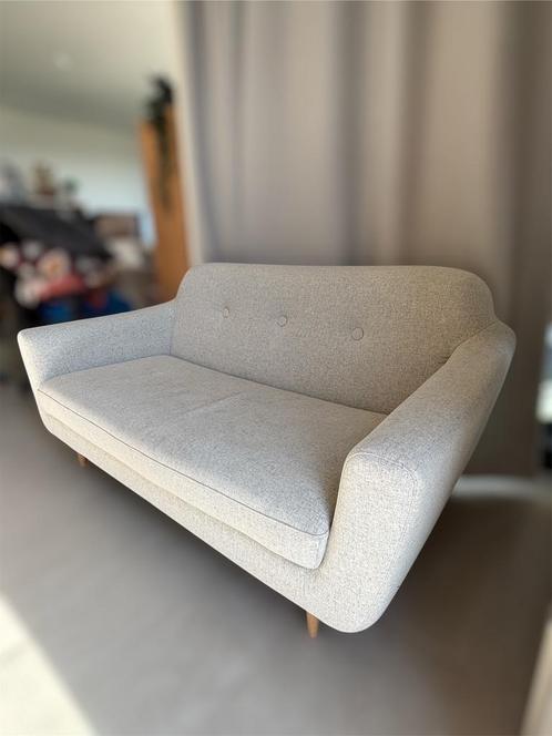 Canapé 2 places style scandinave – Tissu beige, Huis en Inrichting, Fauteuils, Zo goed als nieuw, Hout, Stof, Ophalen
