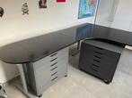 Bureau ikea noir, Huis en Inrichting, Bureaus, Ophalen, Zo goed als nieuw, Bureau