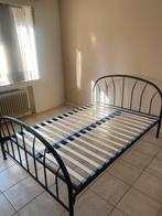 Xhambre a coucher armoir + lit et sommier et matelas, Huis en Inrichting, Ophalen