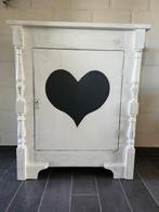 Kleine kast landelijke stijl wit met zwart, Huis en Inrichting, Ophalen, Zo goed als nieuw