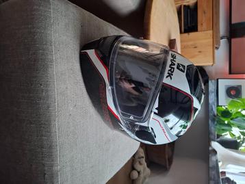 Motorhelm beschikbaar voor biedingen