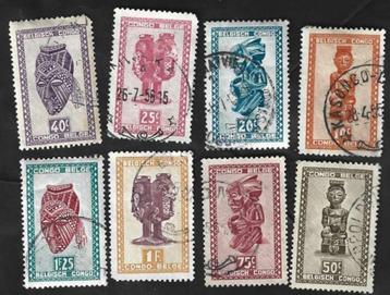 16 Postzegels Belgisch Congo 1947 inheemse kunst beschikbaar voor biedingen