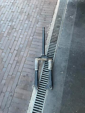 Piaggio zip voorvork beschikbaar voor biedingen
