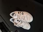 Adidas sneakers, Kleding | Dames, Schoenen, Ophalen, Adidas, Wit, Sneakers